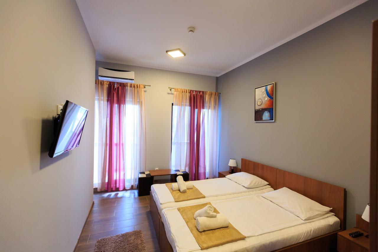 Corner Center Rental Buzau Exterior photo