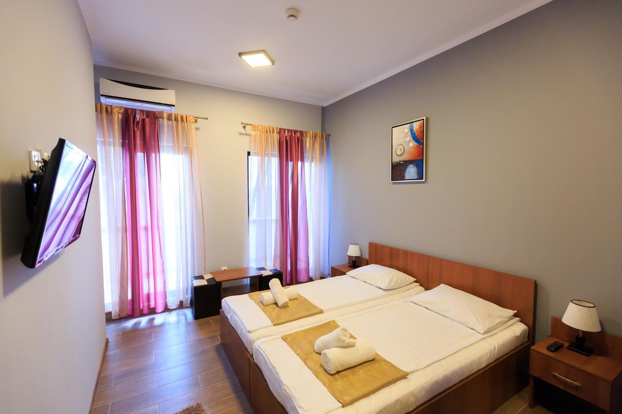 Corner Center Rental Buzau Exterior photo